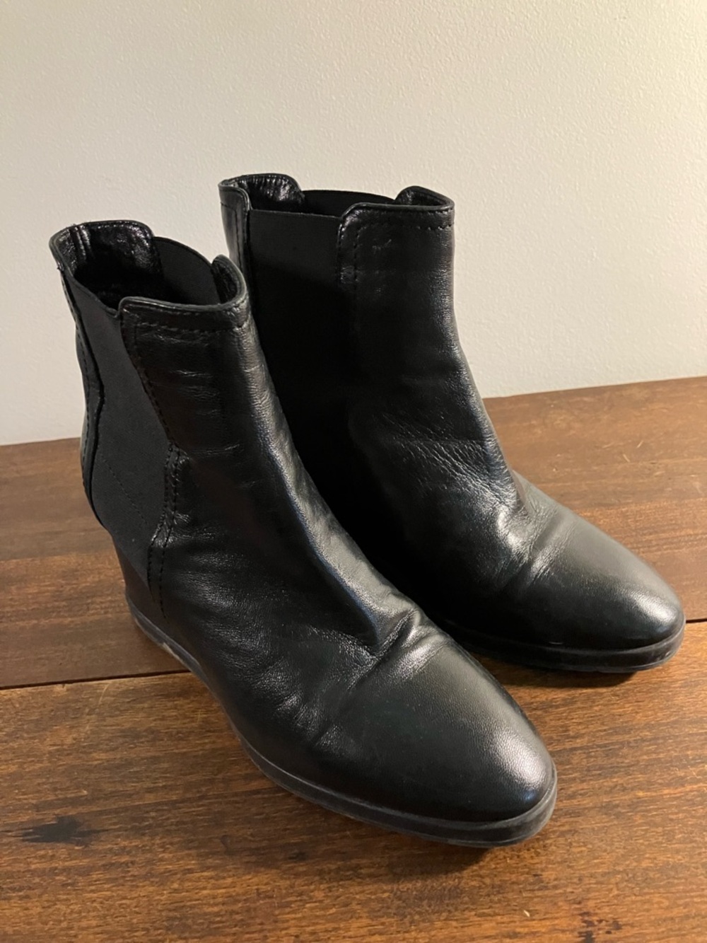 Aquatalia Black Leather Chelsea Ankle Boots